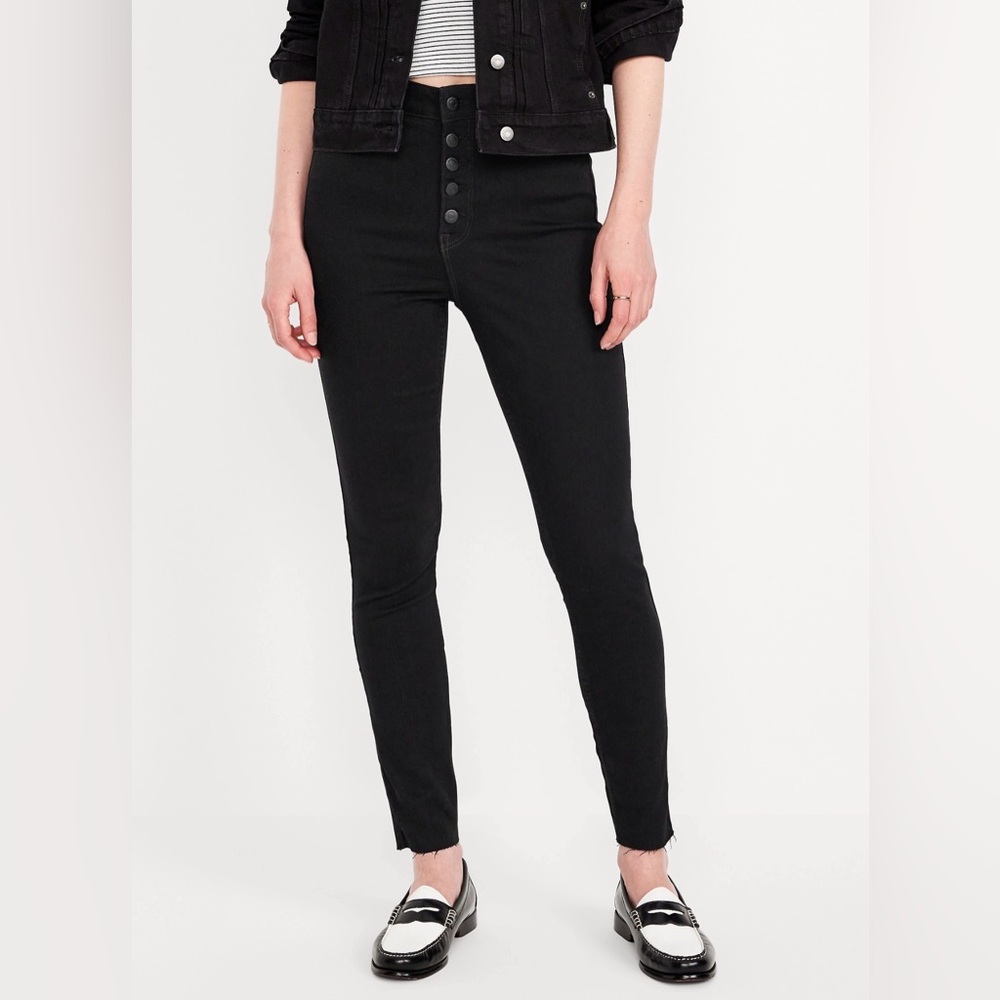 Old Navy Women's Extra High Rise 360 Black Jeans